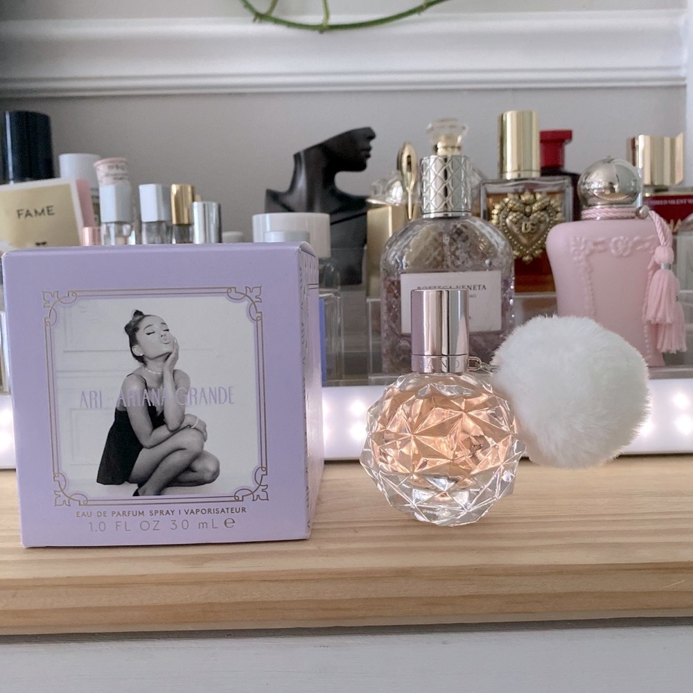 Ariana Grande “Ari” perfume